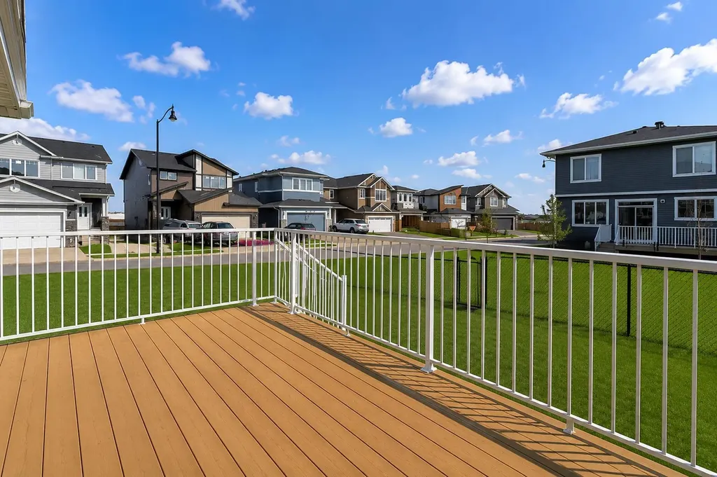 198 Dawson Harbour Hill Chestermere AB T1X 2S4