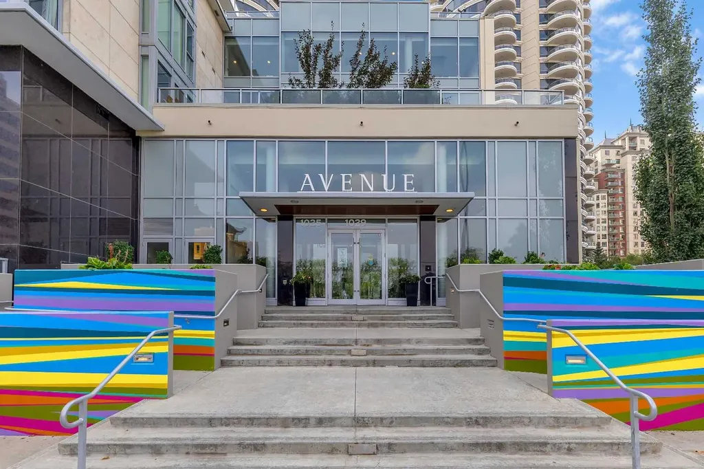 1025 5 Avenue SW Calgary AB T2P 1N4