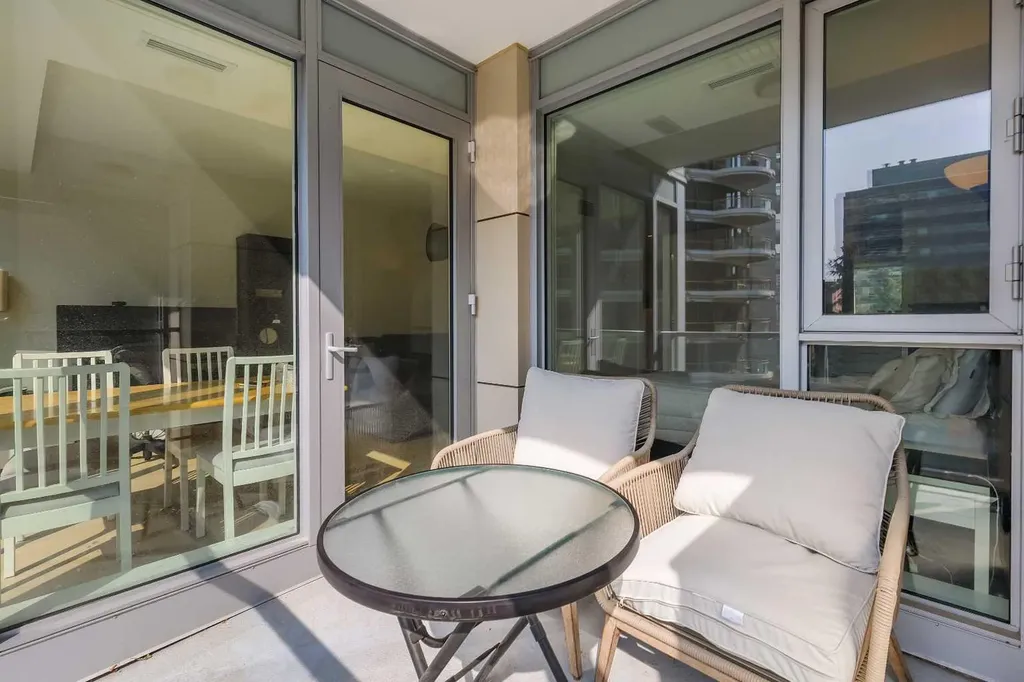 1025 5 Avenue SW Calgary AB T2P 1N4