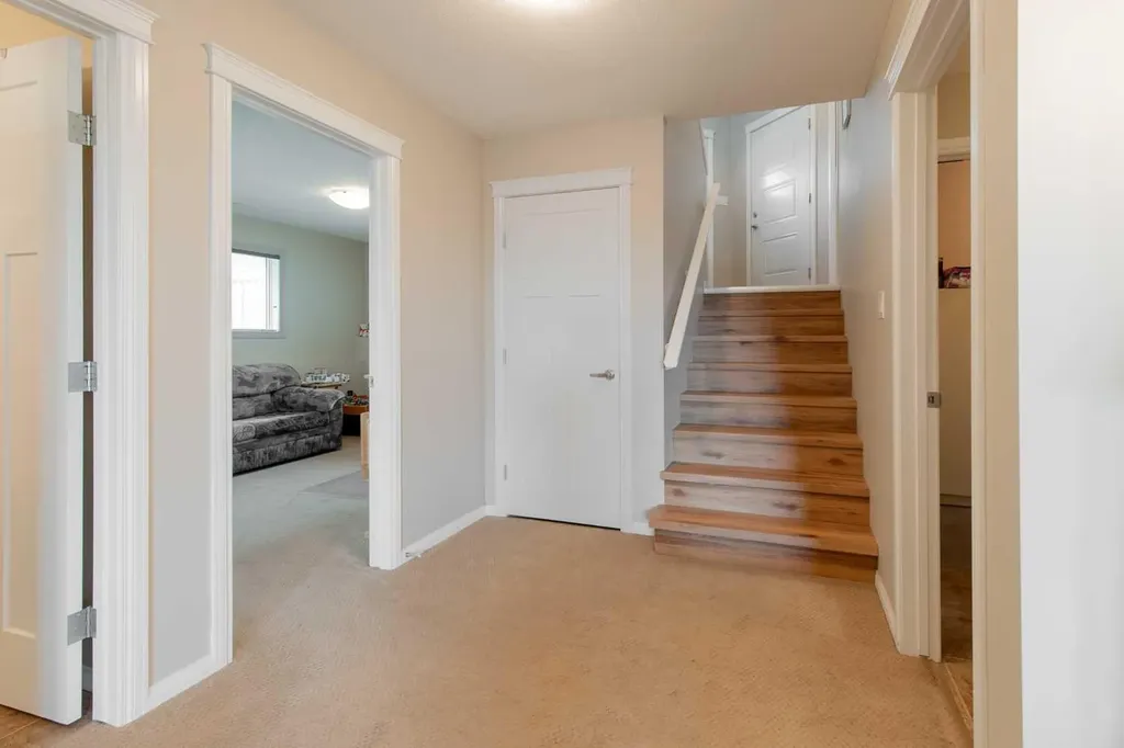 195 Mt Sundial Court W Lethbridge AB T1J 5C2