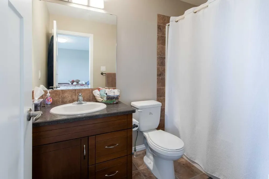 195 Mt Sundial Court W Lethbridge AB T1J 5C2