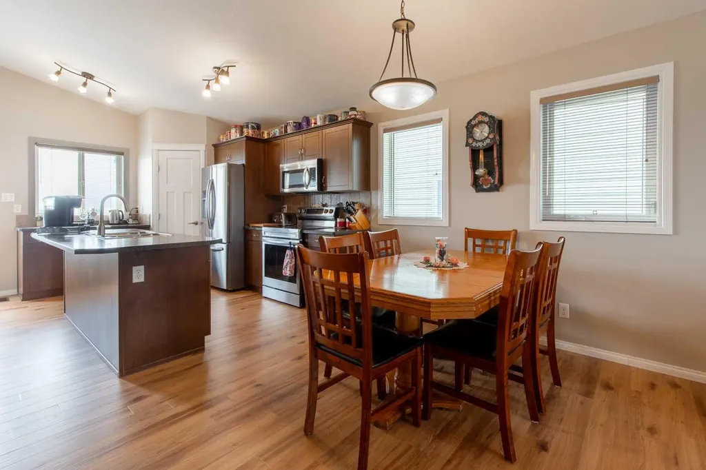 195 Mt Sundial Court W Lethbridge AB T1J 5C2