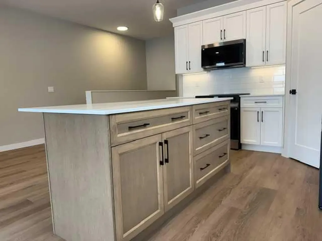 13 Ellington Crescent Red Deer AB T4P3H1
