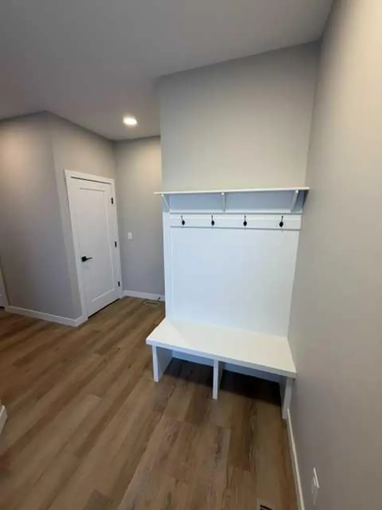 13 Ellington Crescent Red Deer AB T4P3H1
