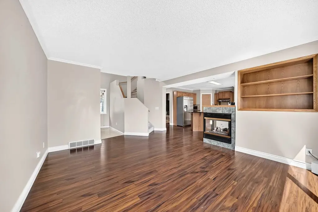 287 Harvest Oak Rise NE Calgary AB T3K4V1
