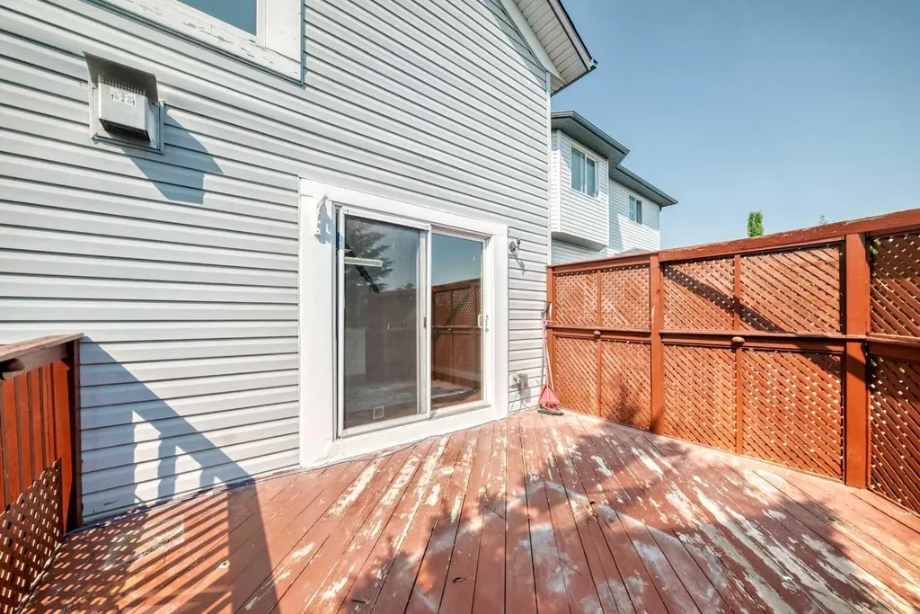 287 Harvest Oak Rise NE Calgary AB T3K4V1