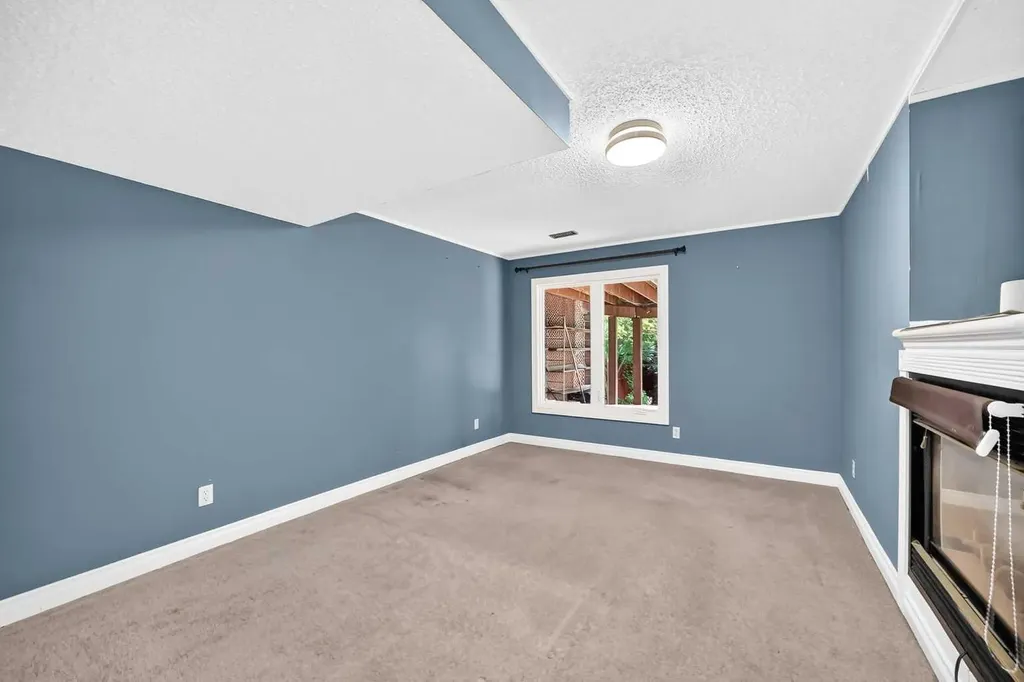 287 Harvest Oak Rise NE Calgary AB T3K4V1