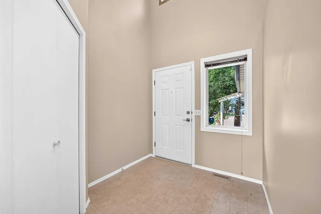 287 Harvest Oak Rise NE Calgary AB T3K4V1