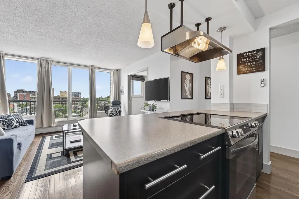 505 19 Avenue SW Calgary AB T2S0E4