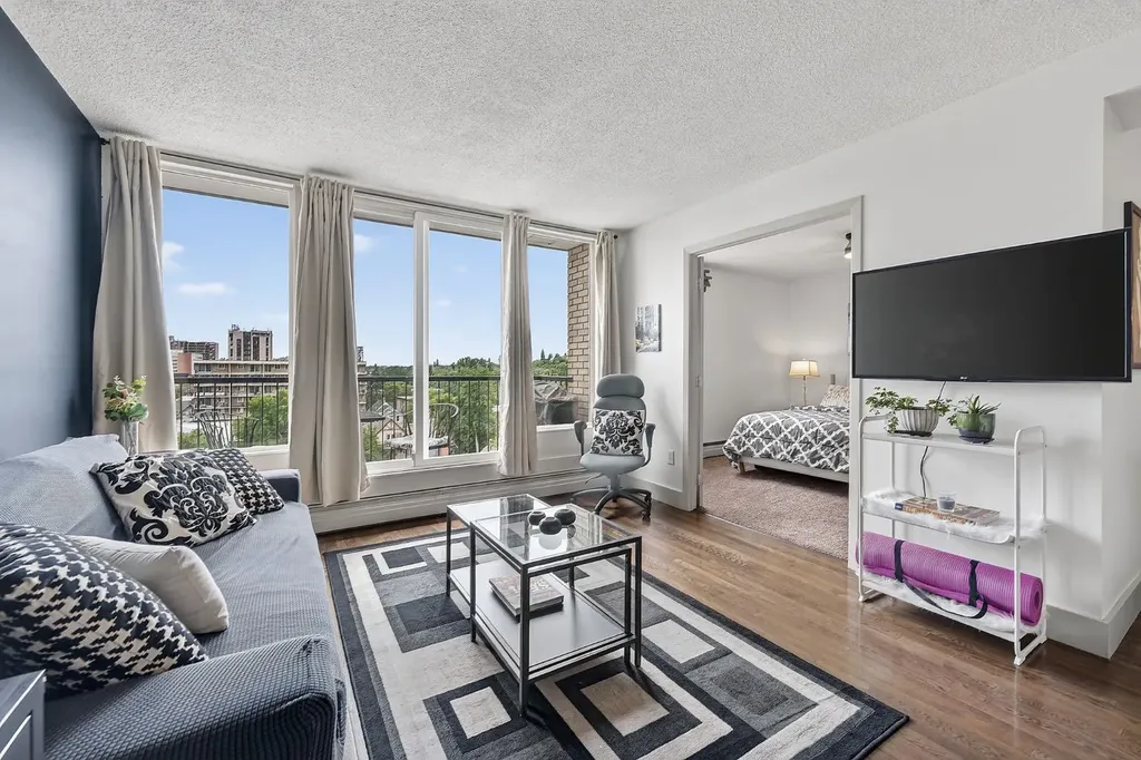 505 19 Avenue SW Calgary AB T2S0E4