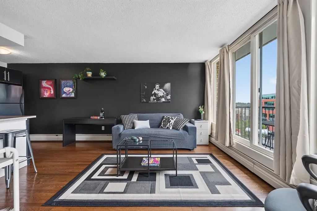 505 19 Avenue SW Calgary AB T2S0E4