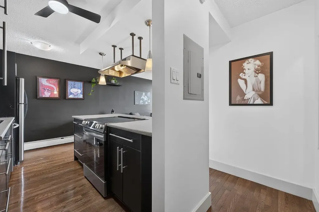 505 19 Avenue SW Calgary AB T2S0E4