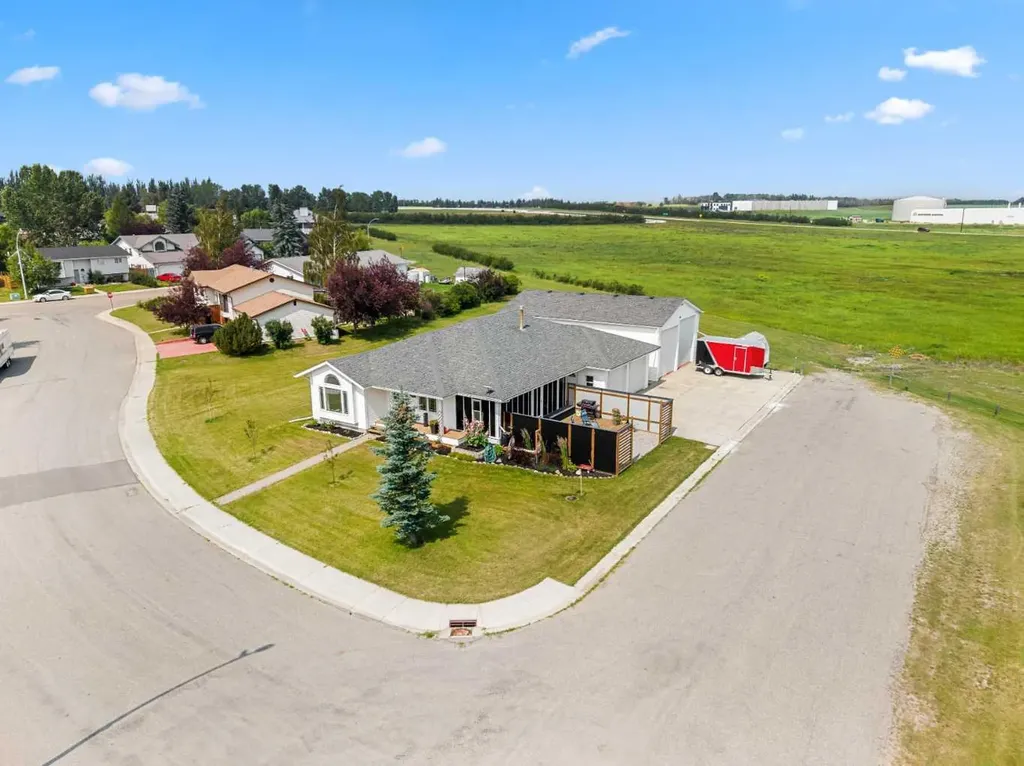 508 Peever Street Acme AB T0M 0A0