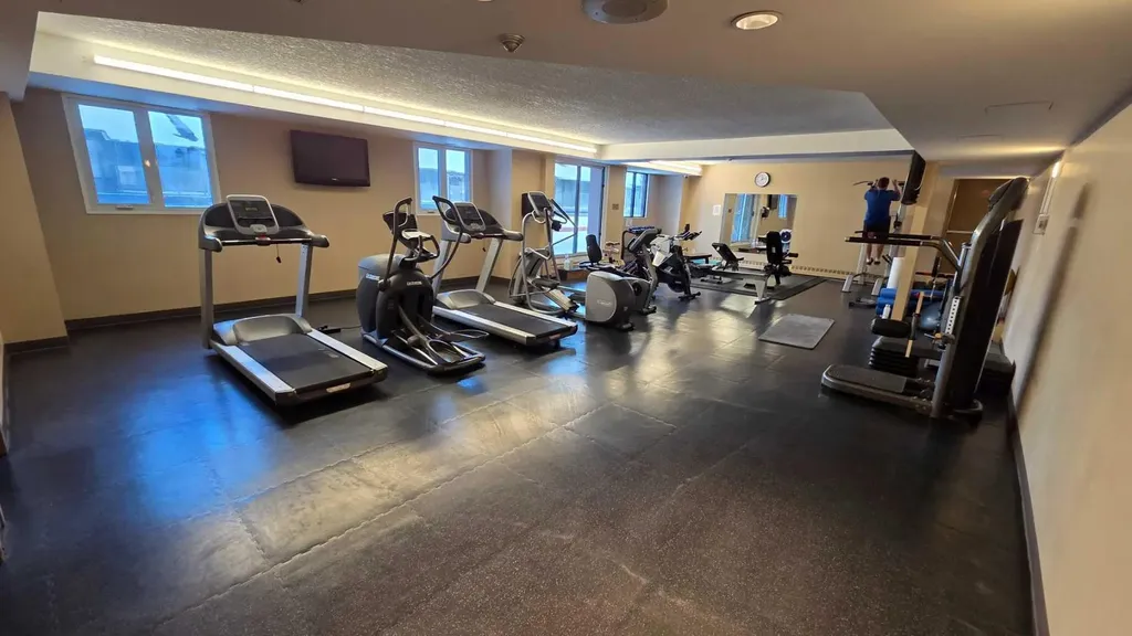 738 3 Avenue SW Calgary AB T2P 0J7