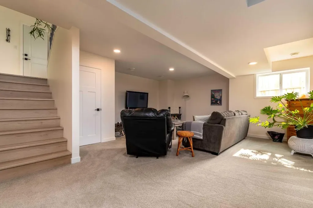 6026 13 Street Lloydminster AB T9V 3V5