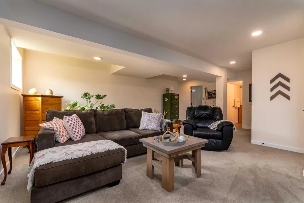 6026 13 Street Lloydminster AB T9V 3V5