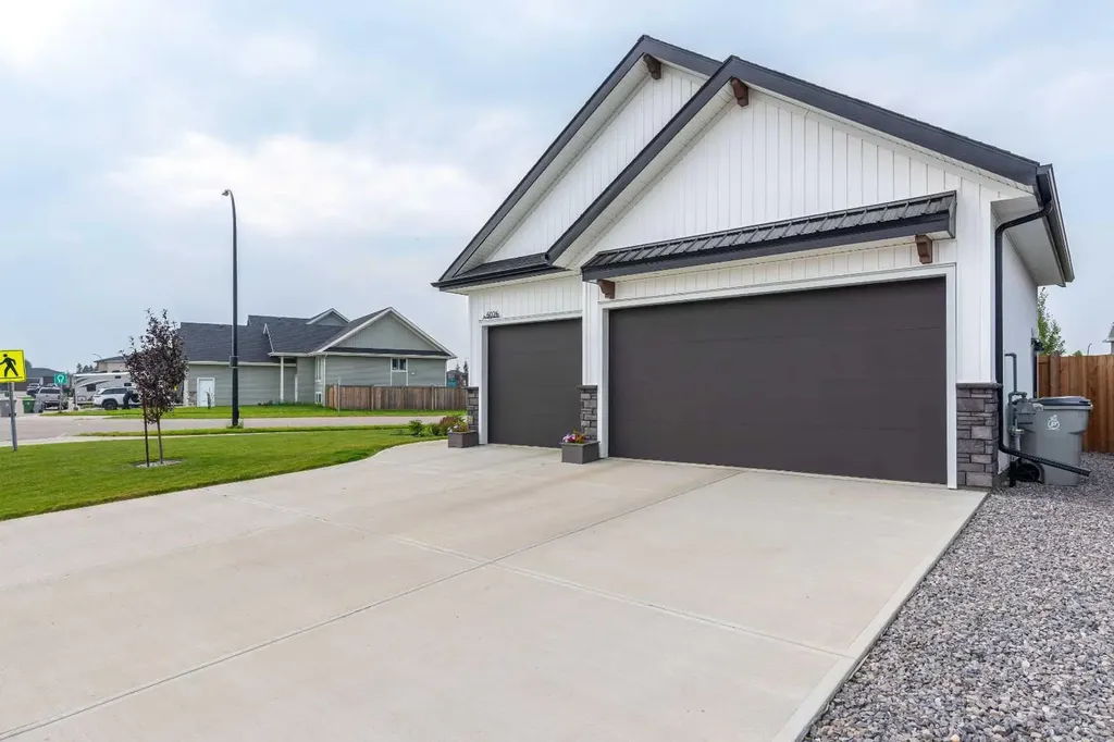6026 13 Street Lloydminster AB T9V 3V5
