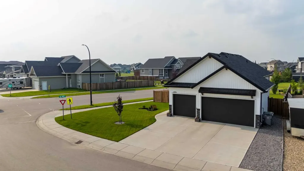 6026 13 Street Lloydminster AB T9V 3V5