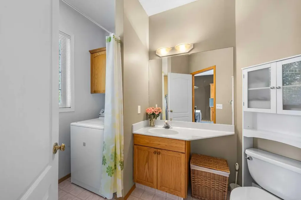 36 Hamptons Link NW Calgary AB T3A 5V9