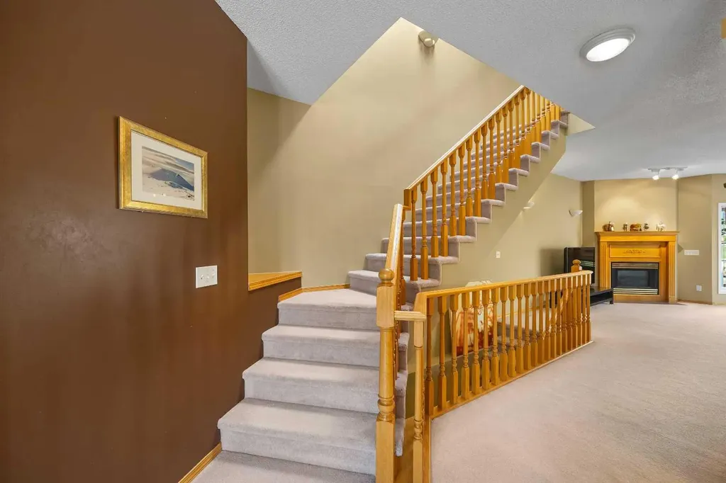 36 Hamptons Link NW Calgary AB T3A 5V9