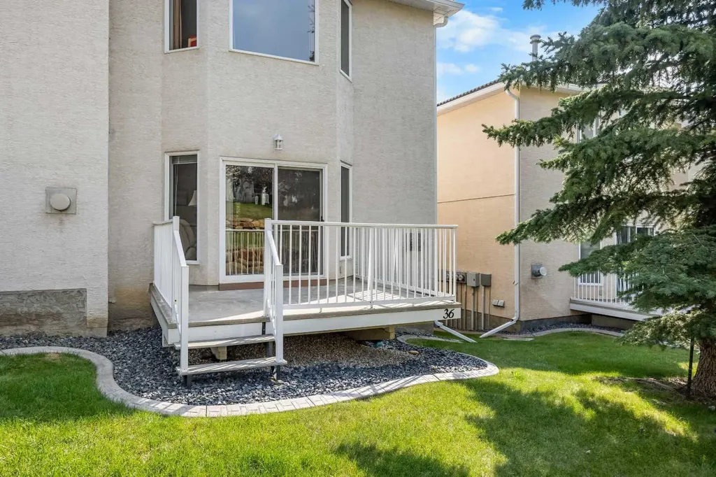 36 Hamptons Link NW Calgary AB T3A 5V9