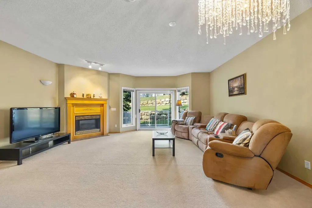 36 Hamptons Link NW Calgary AB T3A 5V9