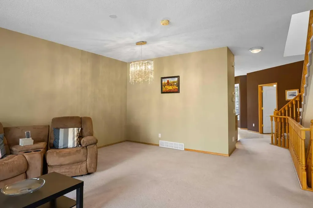 36 Hamptons Link NW Calgary AB T3A 5V9