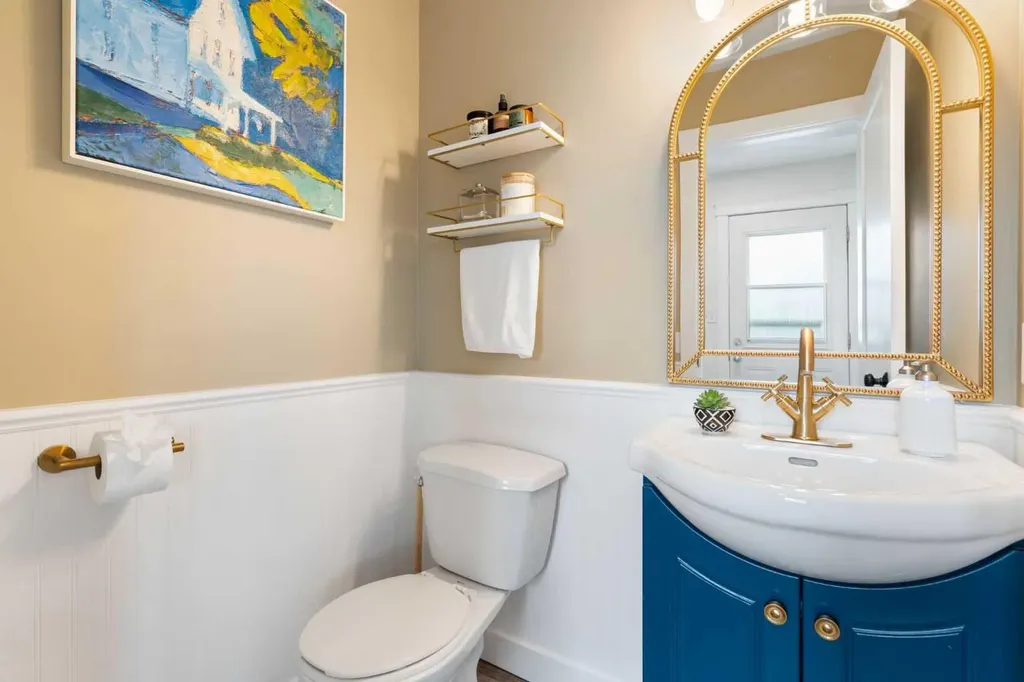 8424 Berkley Road NW Calgary AB T3K 1B4