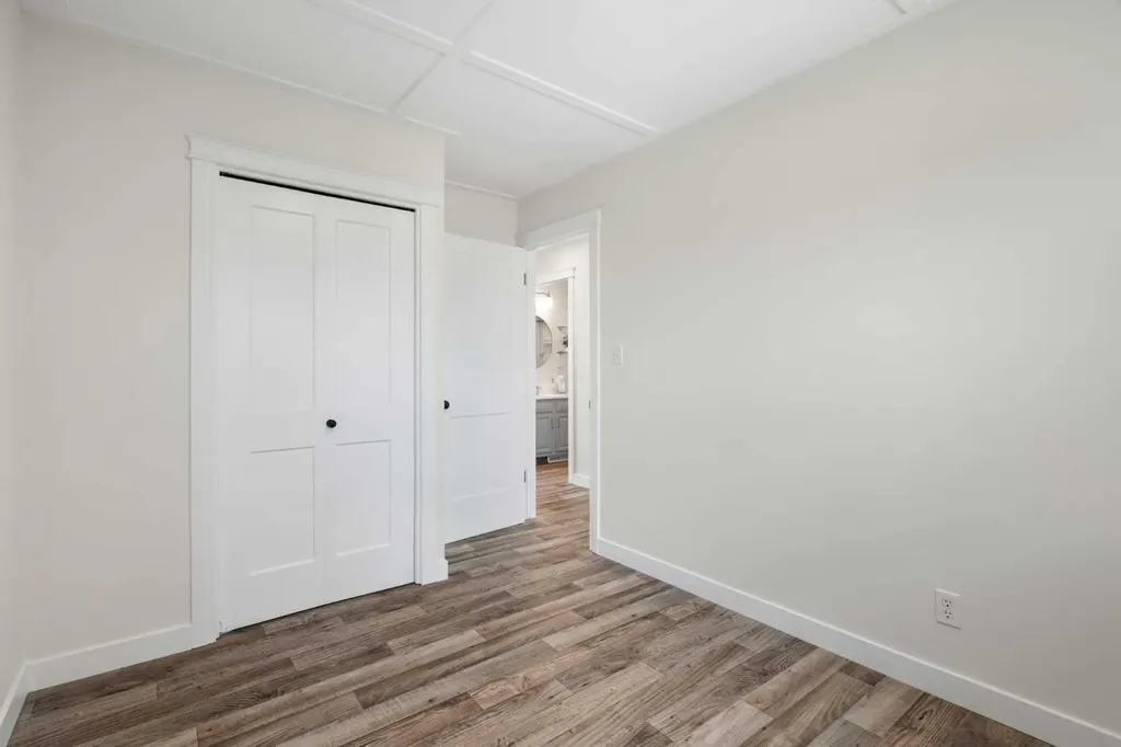8424 Berkley Road NW Calgary AB T3K 1B4
