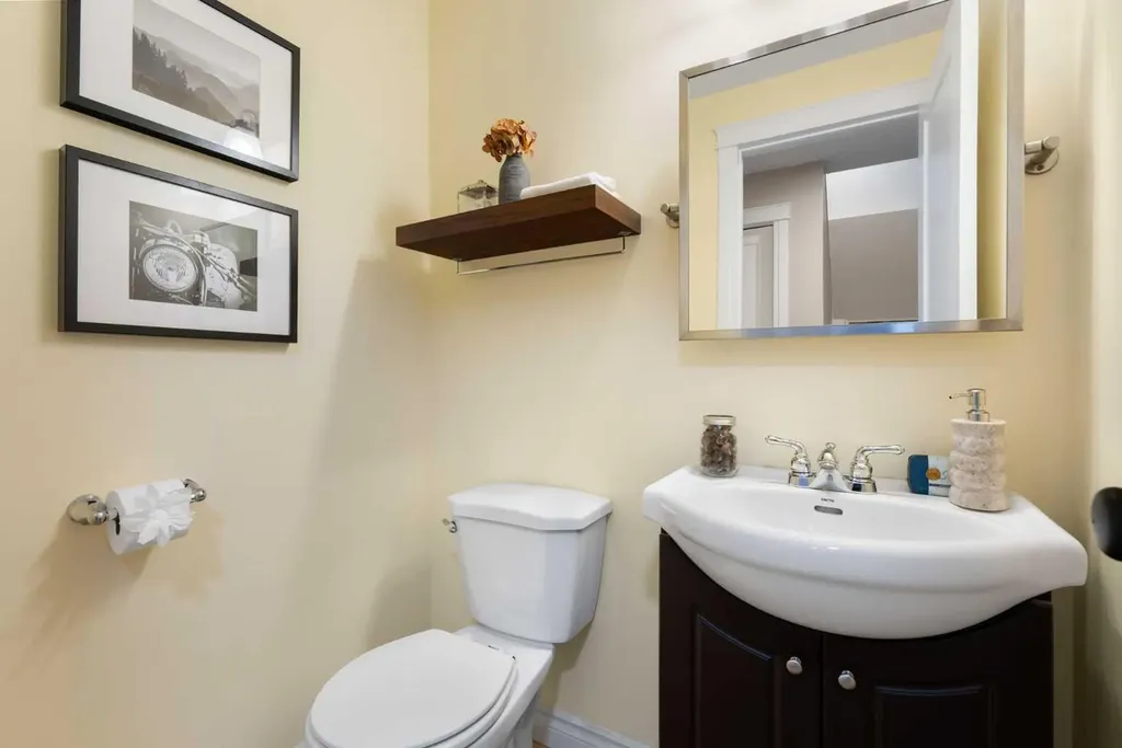 8424 Berkley Road NW Calgary AB T3K 1B4
