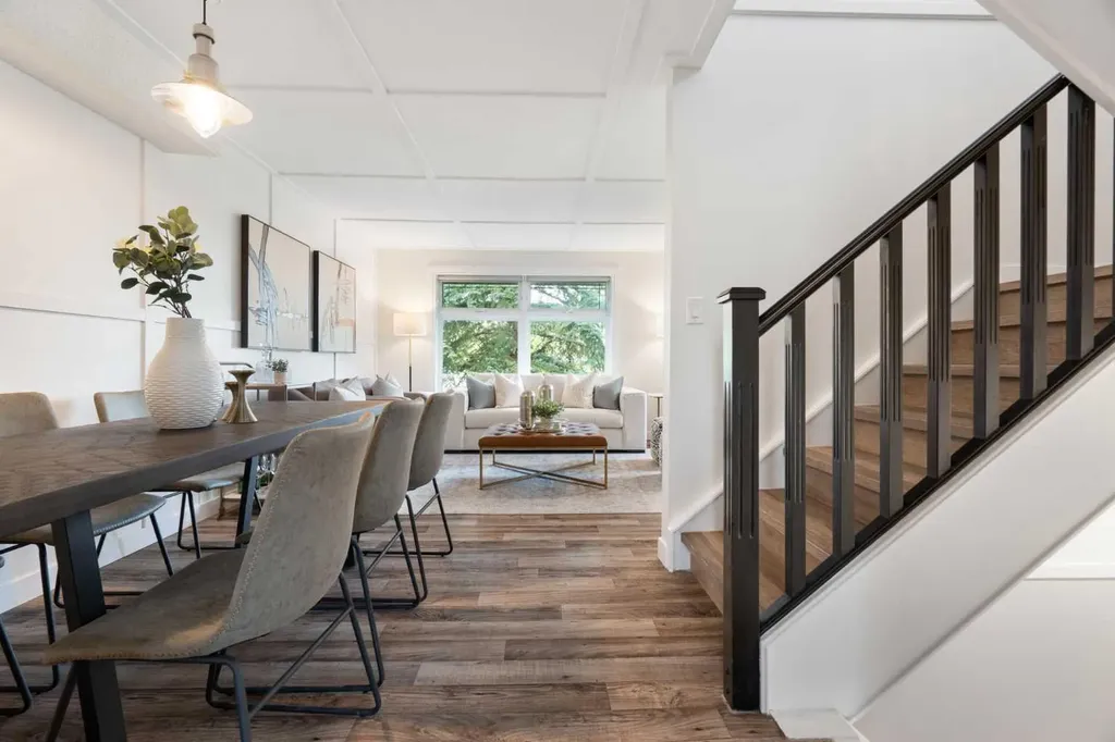 8424 Berkley Road NW Calgary AB T3K 1B4