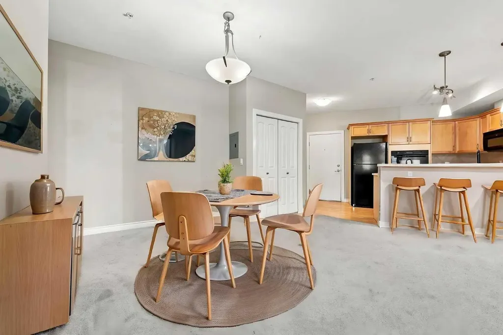 60 Royal Oak Plaza NW Calgary AB T3G 0A7