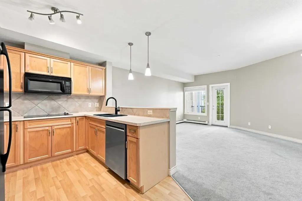 60 Royal Oak Plaza NW Calgary AB T3G 0A7