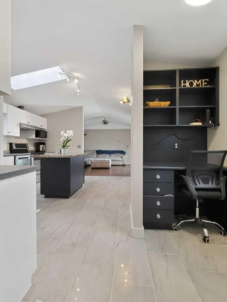 10826 98 Street Clairmont AB T8X 5E2