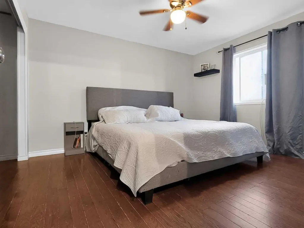 10826 98 Street Clairmont AB T8X 5E2