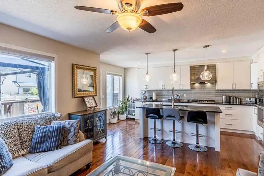 8389 Saddleridge Drive NE Calgary AB T3J4W9
