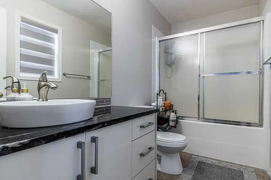 8389 Saddleridge Drive NE Calgary AB T3J4W9