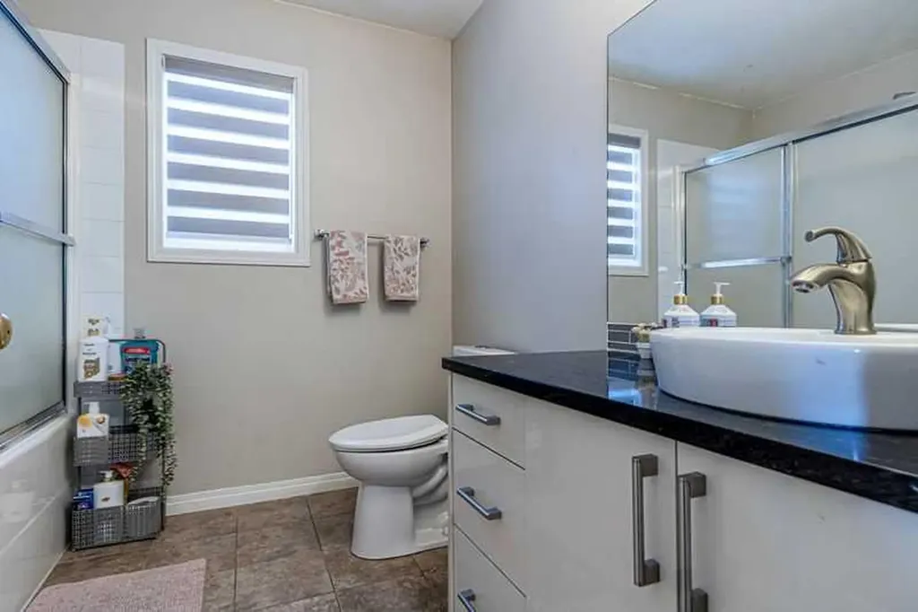 8389 Saddleridge Drive NE Calgary AB T3J4W9