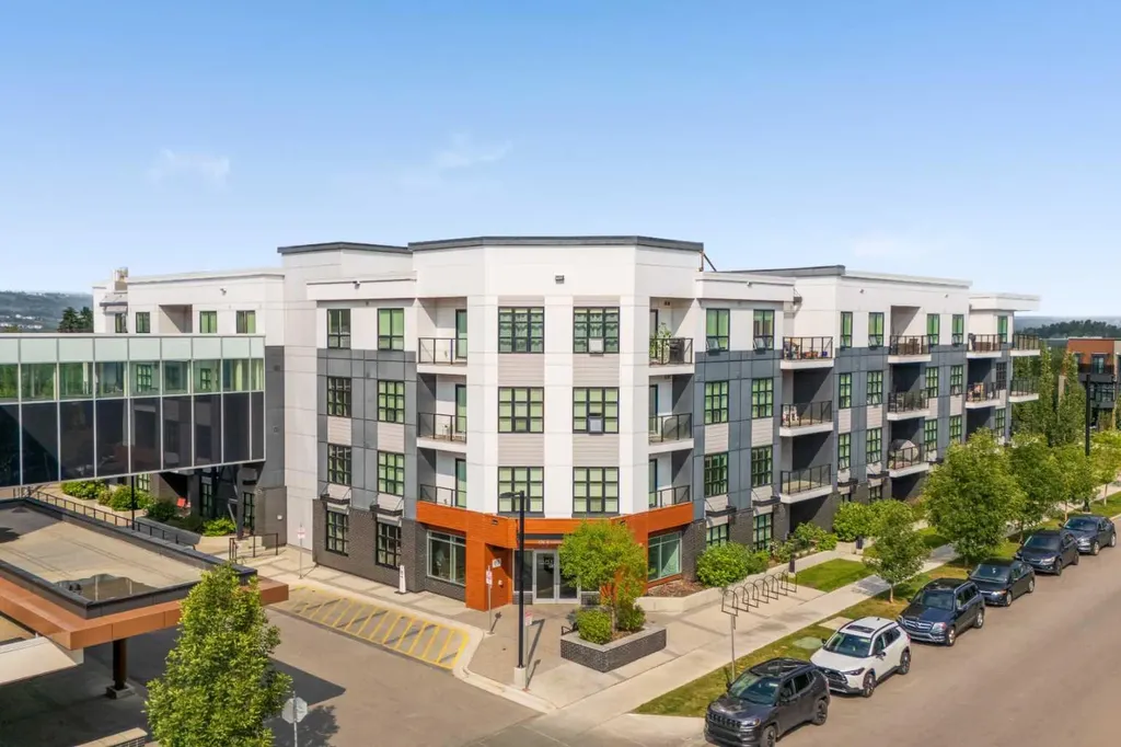 383 Smith Street NW Calgary AB T3B6J9