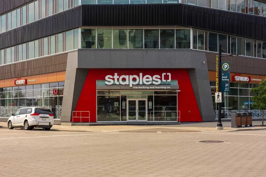383 Smith Street NW Calgary AB T3B6J9