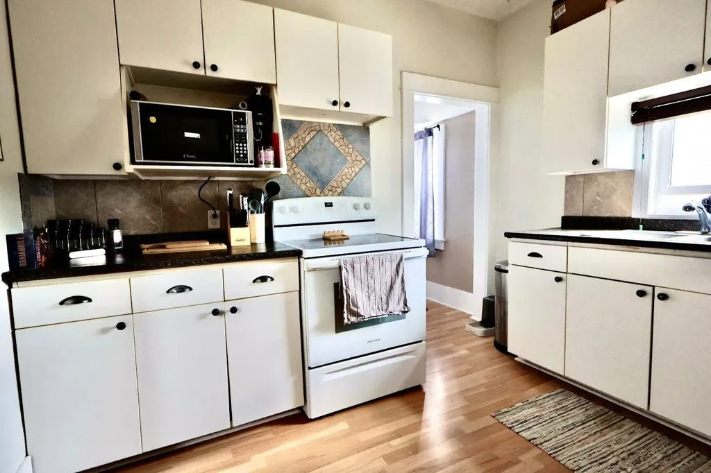 109 3 Avenue E Oyen AB T0J2J0