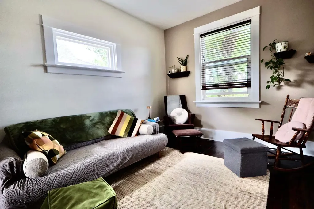 109 3 Avenue E Oyen AB T0J2J0