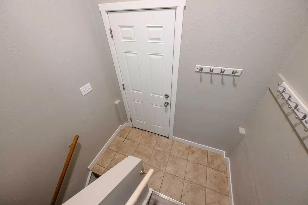 9413 123 Avenue Grande Prairie AB T8V5Y4