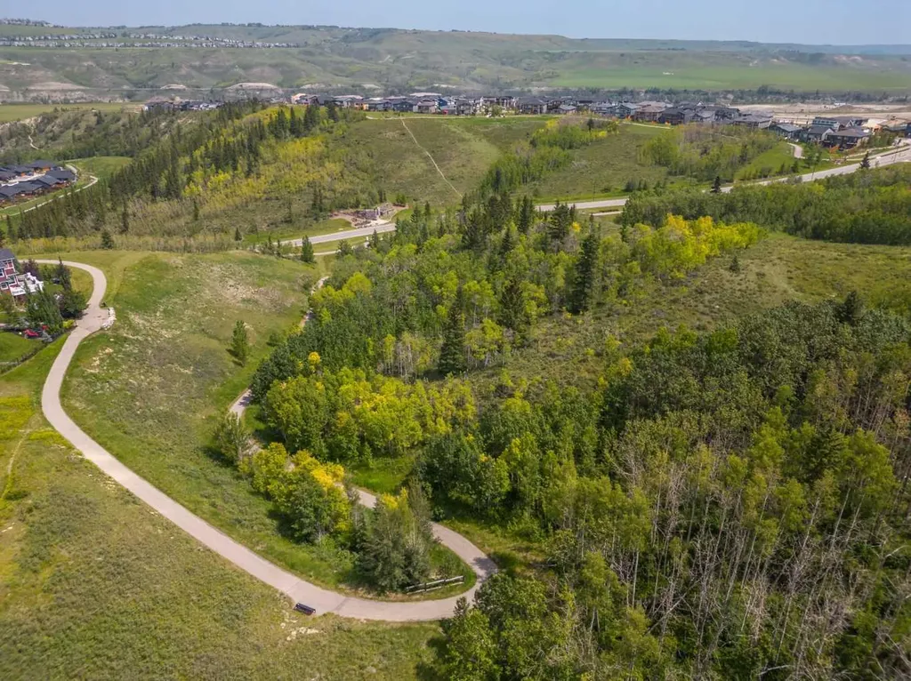 305 Precedence View Cochrane AB T4C 3B4