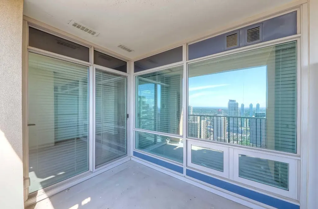930 6 Avenue SW Calgary AB T2P 1J3