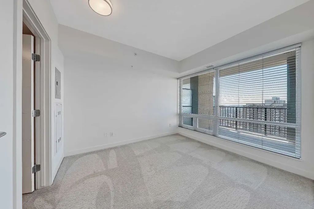 930 6 Avenue SW Calgary AB T2P 1J3