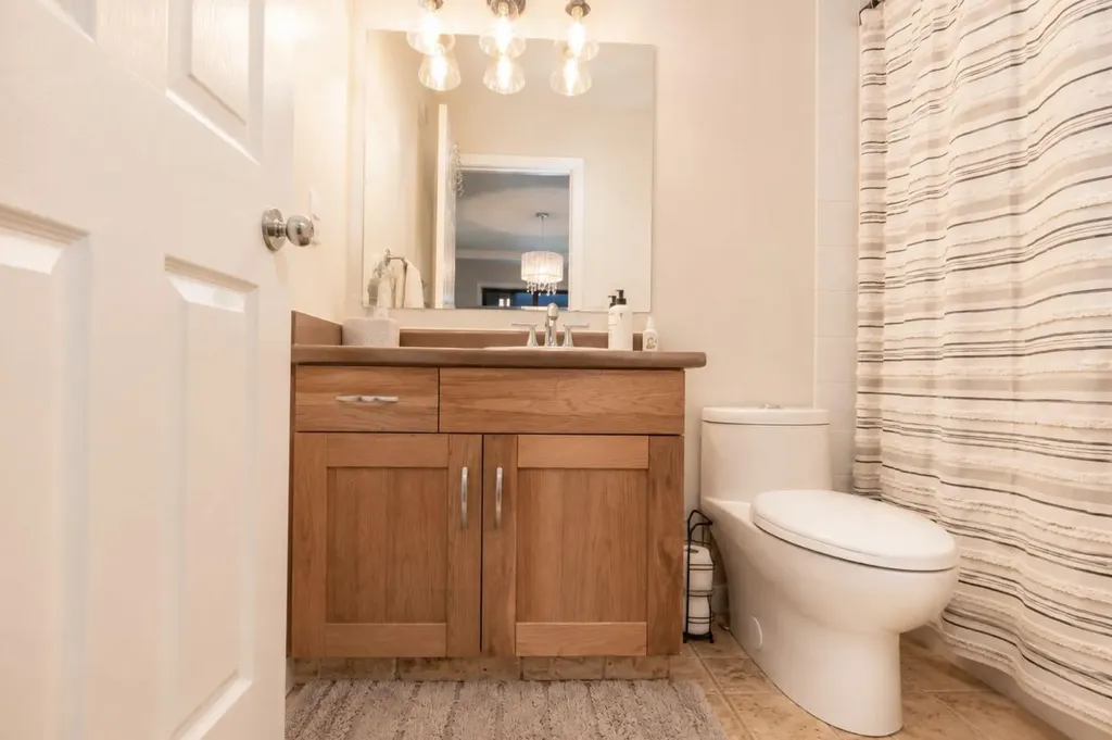 11078 67 Avenue Grande Prairie AB T8W 2Y9