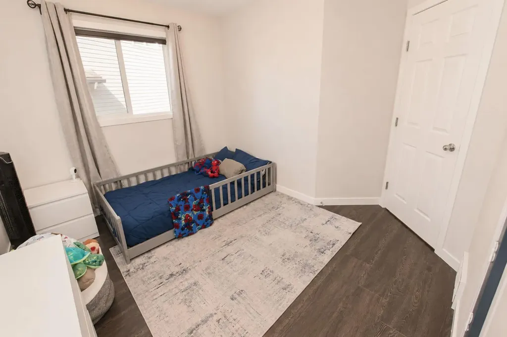 11078 67 Avenue Grande Prairie AB T8W 2Y9