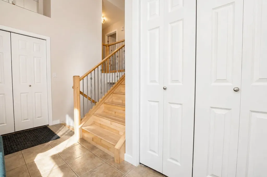 11078 67 Avenue Grande Prairie AB T8W 2Y9