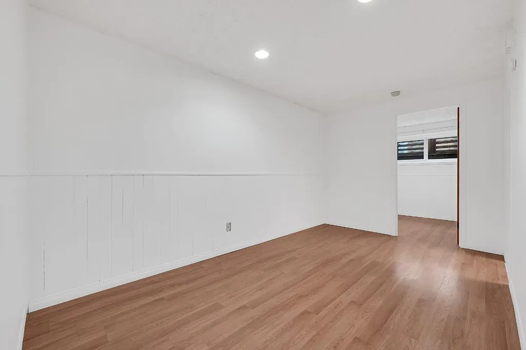 3614 39 Street NE Calgary AB T1Y 5H6